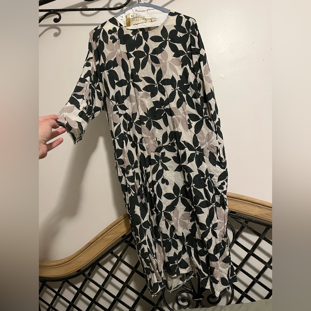 White and green floral dress with Pockets